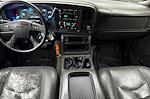 2005 GMC Sierra 2500 Extended Cab 4WD Pickup for sale #P32741A - photo 13