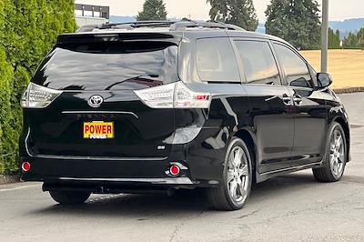 Used 2017 Toyota Sienna SE Minivan for sale #P32809A - photo 2