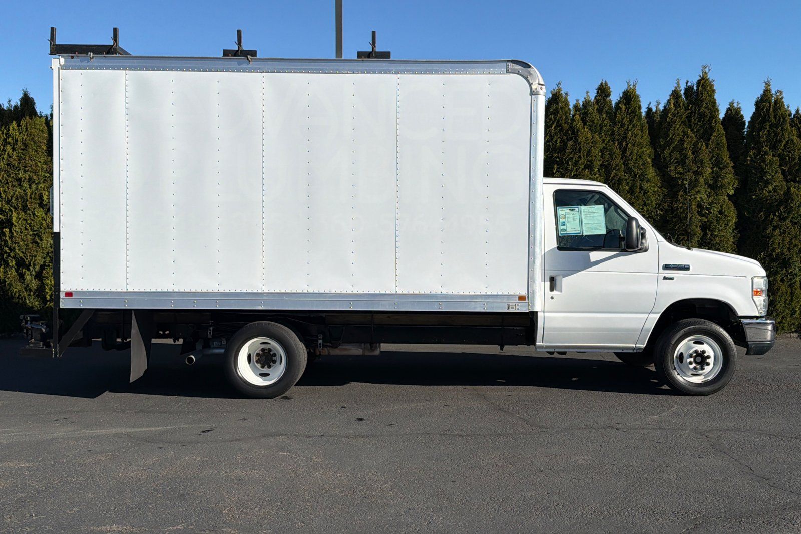 Used 2011 Ford E-350 - photo 2