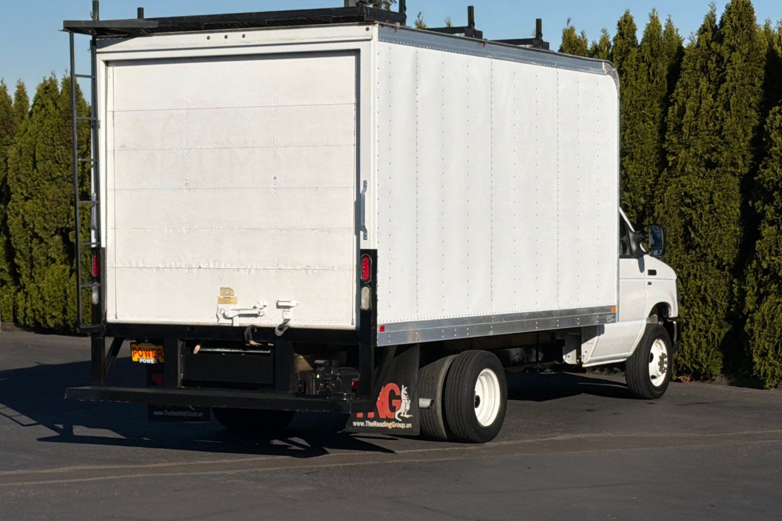 Used 2011 Ford E-350 - photo 5