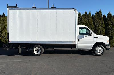 Used 2011 Ford E-350 - photo 1