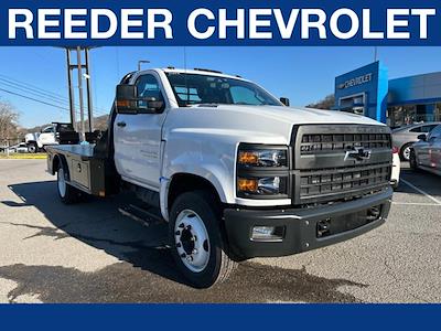 2023 Chevrolet Silverado 5500 Regular Cab DRW RWD, Flatbed Truck for sale #71253 - photo 1