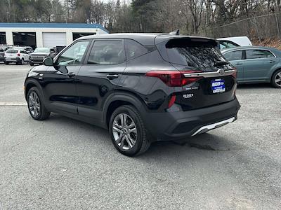 Used 2021 Kia Seltos - photo 1