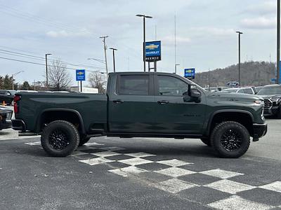 Used 2025 Chevrolet Silverado 2500 - photo 1