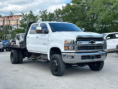 2020 Chevrolet Silverado 5500 Crew Cab DRW 4WD Flatbed Truck for sale #LH376206 - photo 1
