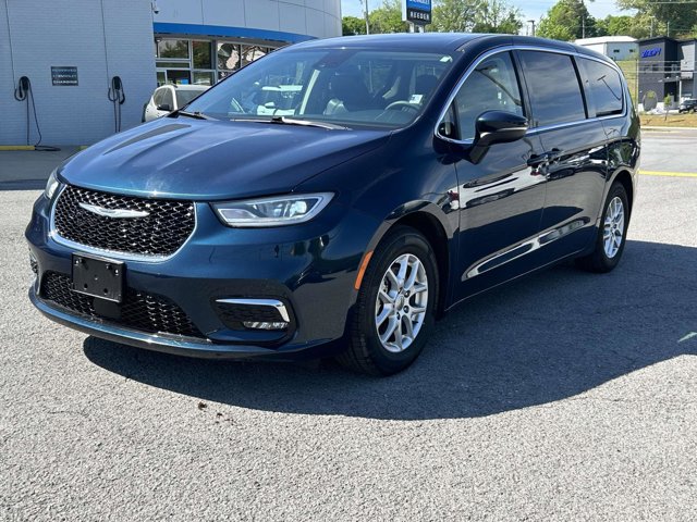 Used 2023 Chrysler Pacifica - photo 9