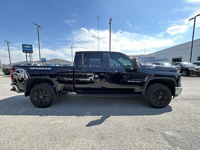 Used 2024 Chevrolet Silverado 2500 - photo 1
