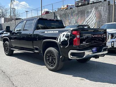 Used 2024 Chevrolet Silverado 2500 - photo 1