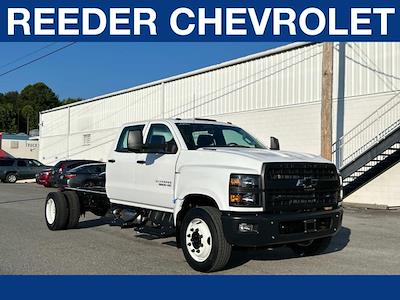 2024 Chevrolet Silverado 5500 Crew Cab DRW RWD, Cab Chassis for sale #RH522590 - photo 1