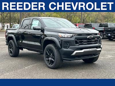 New 2025 Chevrolet Colorado Trail Boss Crew Cab 4WD Pickup for sale #S1171681 - photo 1
