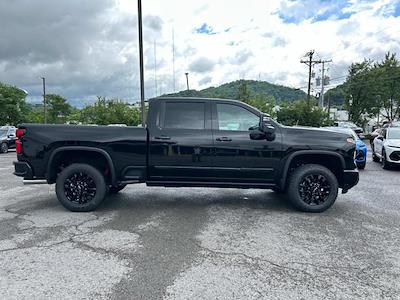 New 2025 Chevrolet Silverado 3500 High Country Crew Cab 4WD Pickup for sale #S1210474 - photo 2