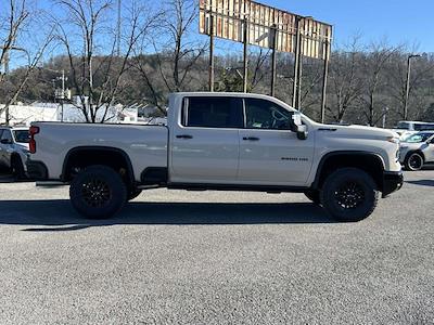New 2026 Chevrolet Silverado 2500 ZR2 Crew Cab for sale #T1145372 - photo 1