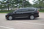 2017 Chrysler Pacifica FWD Minivan for sale #HR542851 - photo 25