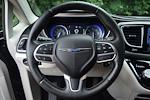 2017 Chrysler Pacifica FWD Minivan for sale #HR542851 - photo 4