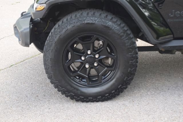 Used 2021 Jeep Gladiator - photo 30
