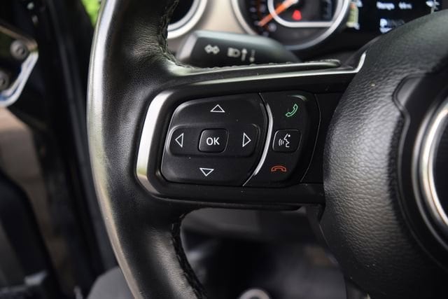 Used 2021 Jeep Gladiator - photo 10