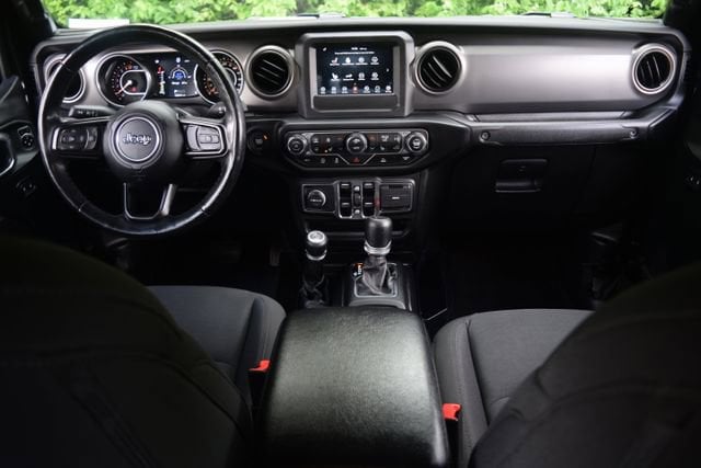 Used 2021 Jeep Gladiator - photo 12