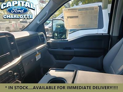 New 2024 Ford F-450 - photo 1