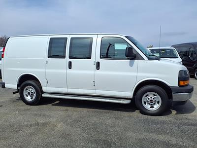 Used 2024 GMC Savana 2500 - photo 1