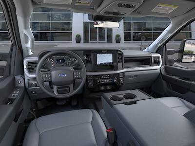 New 2025 Ford F-450 - photo 1
