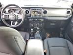 2022 Jeep Gladiator Crew Cab 4x4 Pickup for sale #L138878 - photo 16