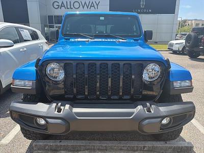 Used 2023 Jeep Gladiator - photo 1