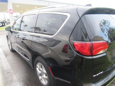2020 Chrysler Pacifica FWD Minivan for sale #LR187158 - photo 2