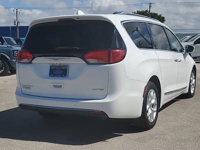 Used 2020 Chrysler Pacifica Limited Minivan for sale #R289270 - photo 2