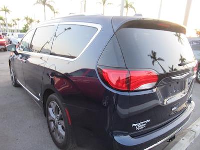 2019 Chrysler Pacifica FWD Minivan for sale #R526346L - photo 2