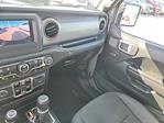 2021 Jeep Gladiator Crew Cab 4WD Pickup for sale #XML554218 - photo 30