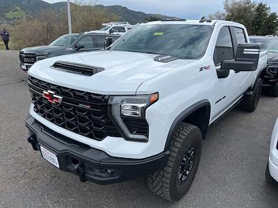 Used 2024 Chevrolet Silverado 2500 - photo 1