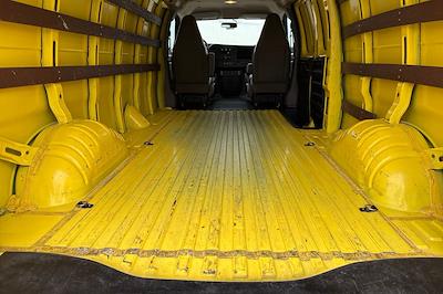 Used 2023 Chevrolet Express 3500 - photo 1