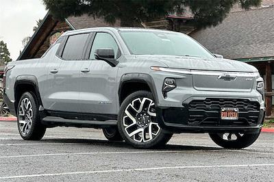 2025 Chevrolet Silverado EV Crew Cab 4WD Pickup for sale #250355 - photo 1