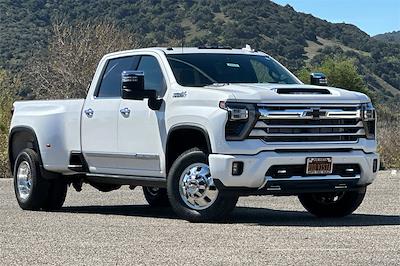 2025 Chevrolet Silverado 3500 Crew Cab 4WD Pickup for sale #250625 - photo 1