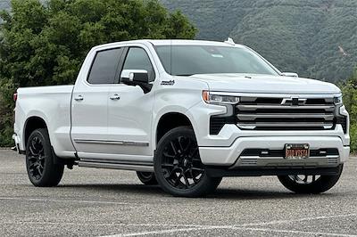 2025 Chevrolet Silverado 2500 Crew Cab 4WD Pickup for sale #250679 - photo 1