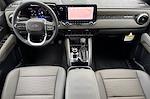 2025 Chevrolet Colorado Crew Cab 4WD Pickup for sale #250778 - photo 12