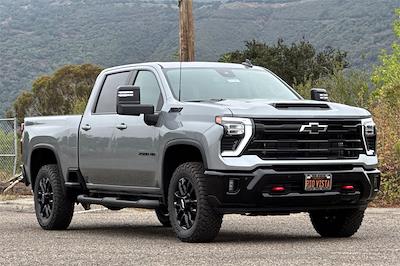 New 2025 Chevrolet Silverado 2500 LT Crew Cab 4WD Pickup for sale #251161 - photo 2