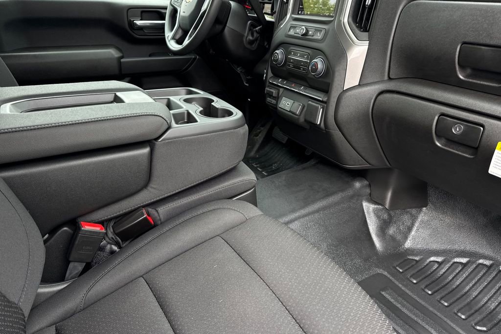 New 2026 Chevrolet Silverado 3500 - photo 17