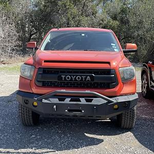 Used 2015 Toyota Tundra - photo 1