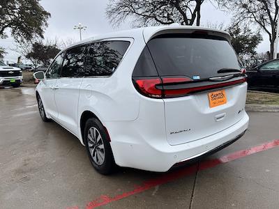 2022 Chrysler Pacifica FWD Minivan for sale #PNR122787 - photo 2