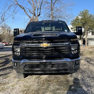 Used 2024 Chevrolet Silverado 2500 LT Crew Cab for sale #R1133374 - photo 2