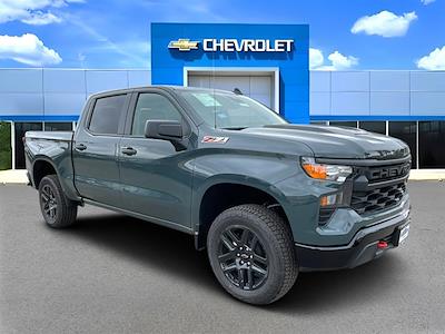 New 2025 Chevrolet Silverado 1500 Custom Crew Cab 4WD Pickup for sale #42633 - photo 1