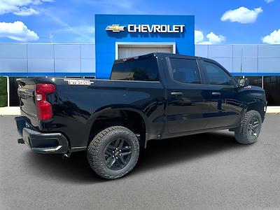 New 2025 Chevrolet Silverado 1500 Custom Crew Cab 4WD Pickup for sale #42722 - photo 2