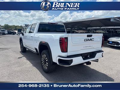 New 2025 GMC Sierra 2500 Denali Ultimate Crew Cab 4x4 Pickup for sale #250586 - photo 2