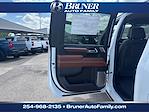 New 2025 GMC Sierra 2500 Denali Ultimate Crew Cab 4x4 Pickup for sale #250586 - photo 13