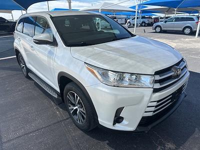 2019 Toyota Highlander FWD SUV for sale #124286A - photo 1
