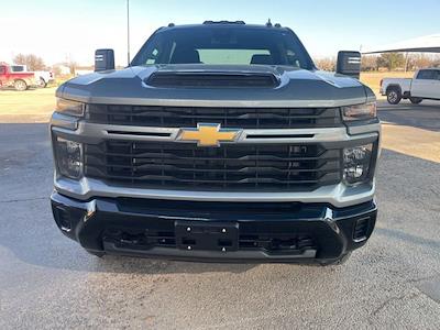 Used 2025 Chevrolet Silverado 2500 - photo 1