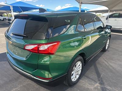 2018 Chevrolet Equinox FWD SUV for sale #298610B - photo 2