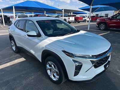 2024 Chevrolet Trax FWD SUV for sale #302758A - photo 1