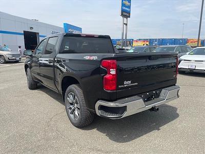 New 2025 Chevrolet Silverado 1500 LT Crew Cab 4WD Pickup for sale #5028 - photo 2